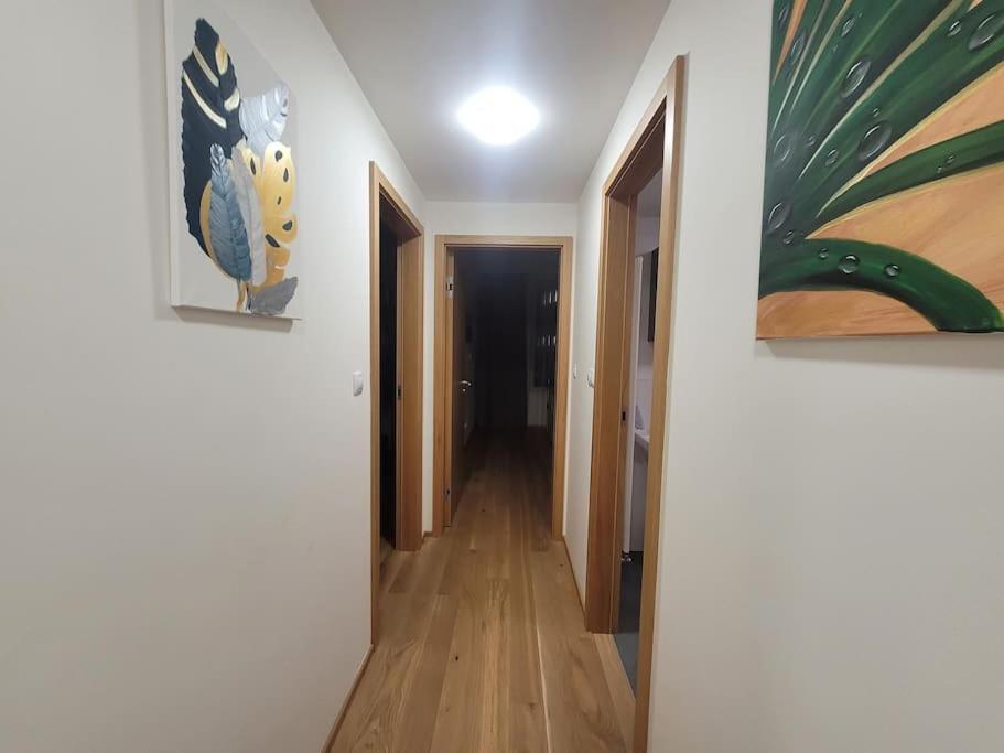 Terrace And Free Parking Apartment Prague