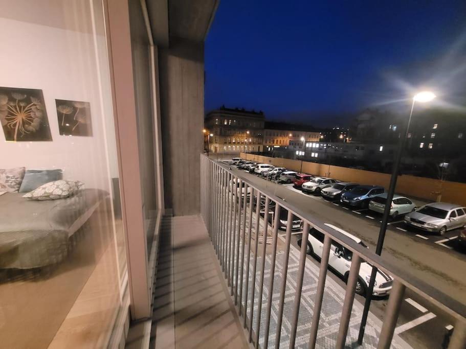 Terrace And Free Parking Apartment *