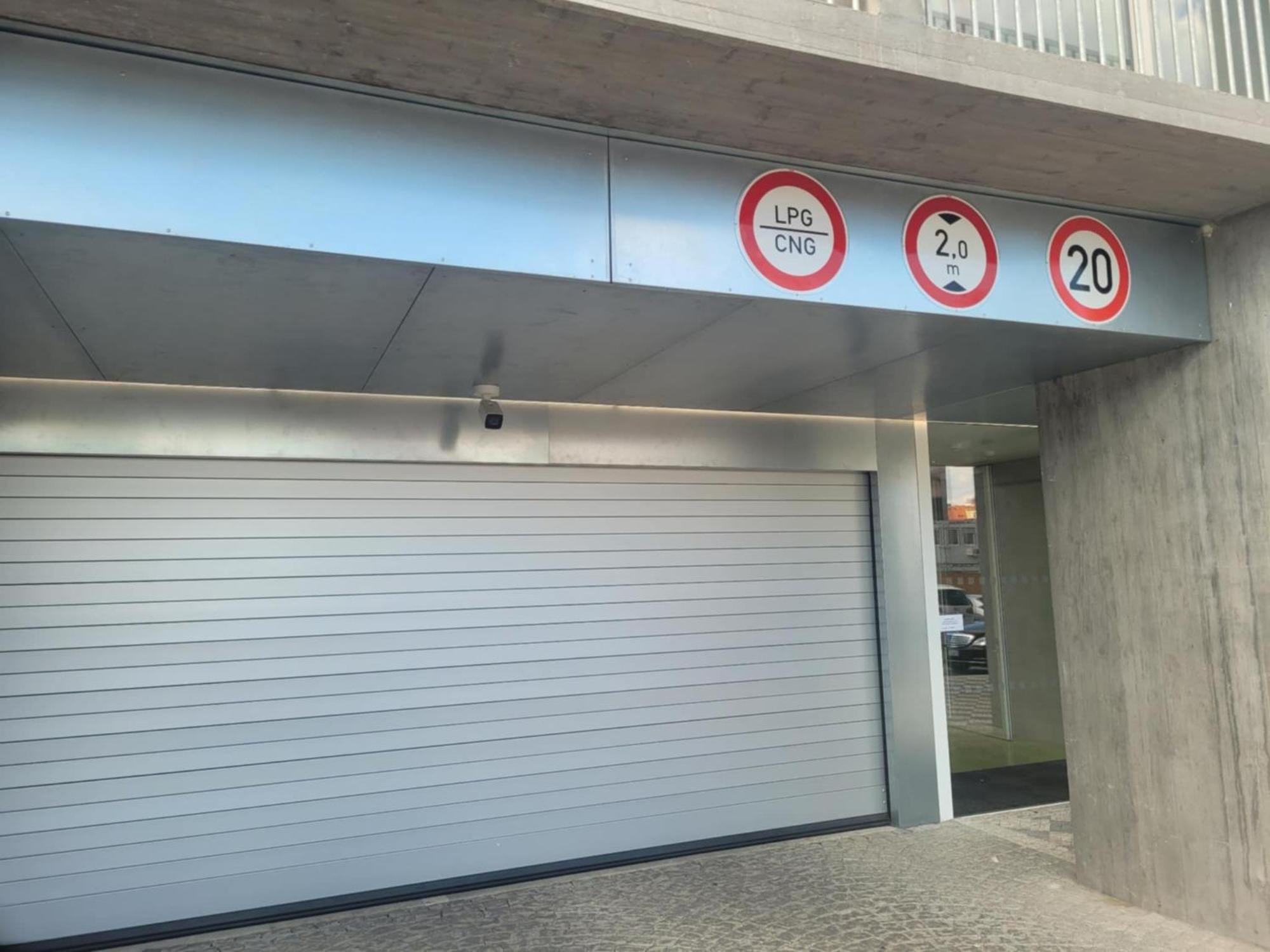 Apartamento Terrace And Free Parking *